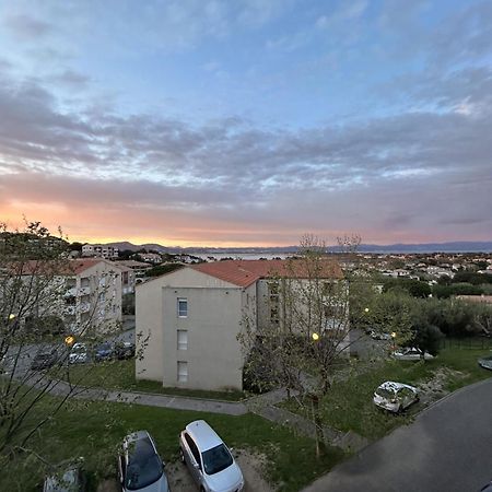 Superbe Duplex Refait A Neuf ! Hyères Exterior foto