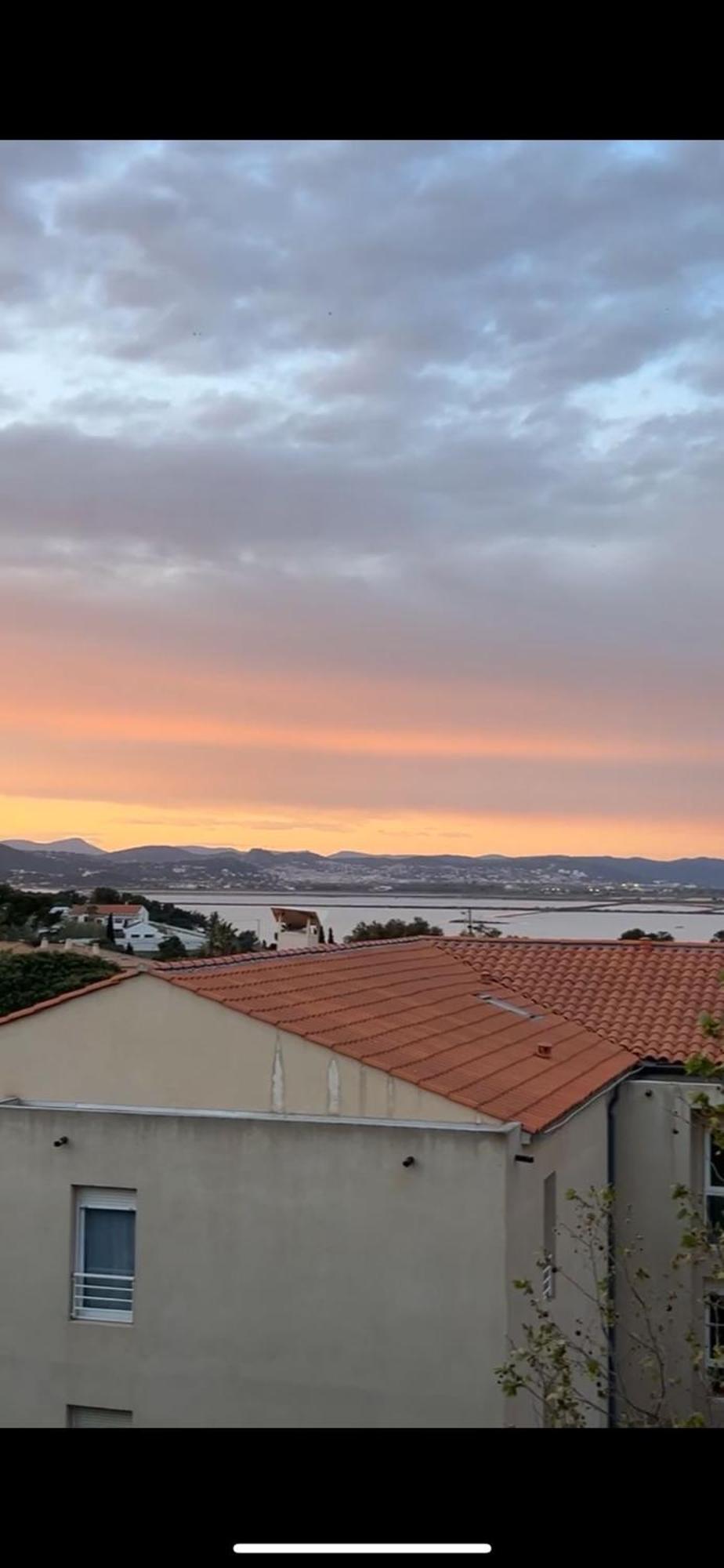 Superbe Duplex Refait A Neuf ! Hyères Exterior foto