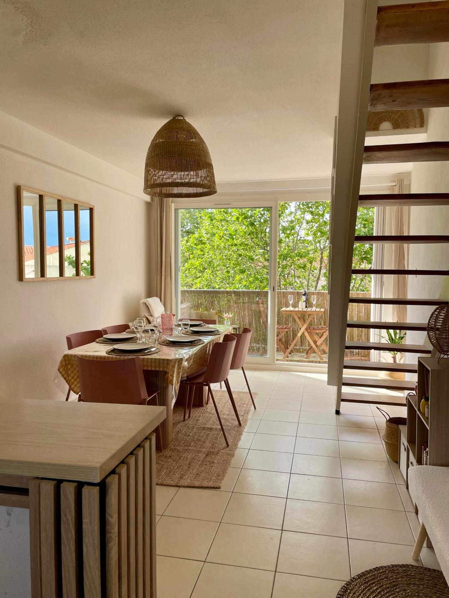 Superbe Duplex Refait A Neuf ! Hyères Exterior foto